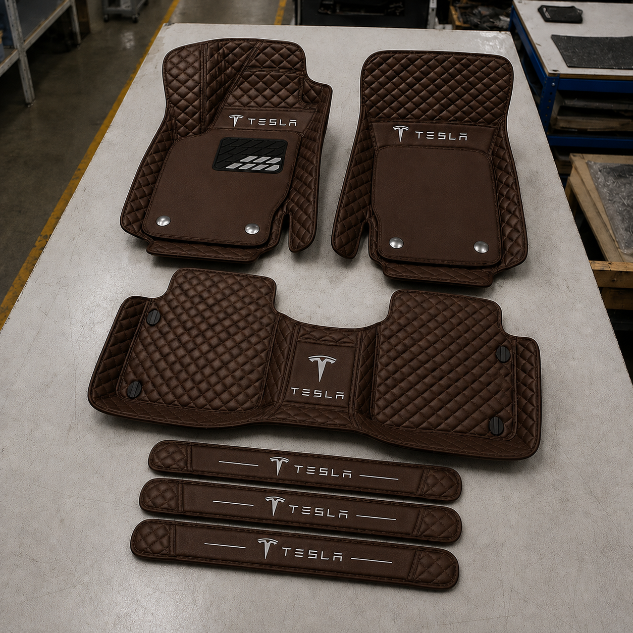Set Tappetini Auto in Vera Pelle Premium — Protezione Elegante per il Tuo Veicolo
